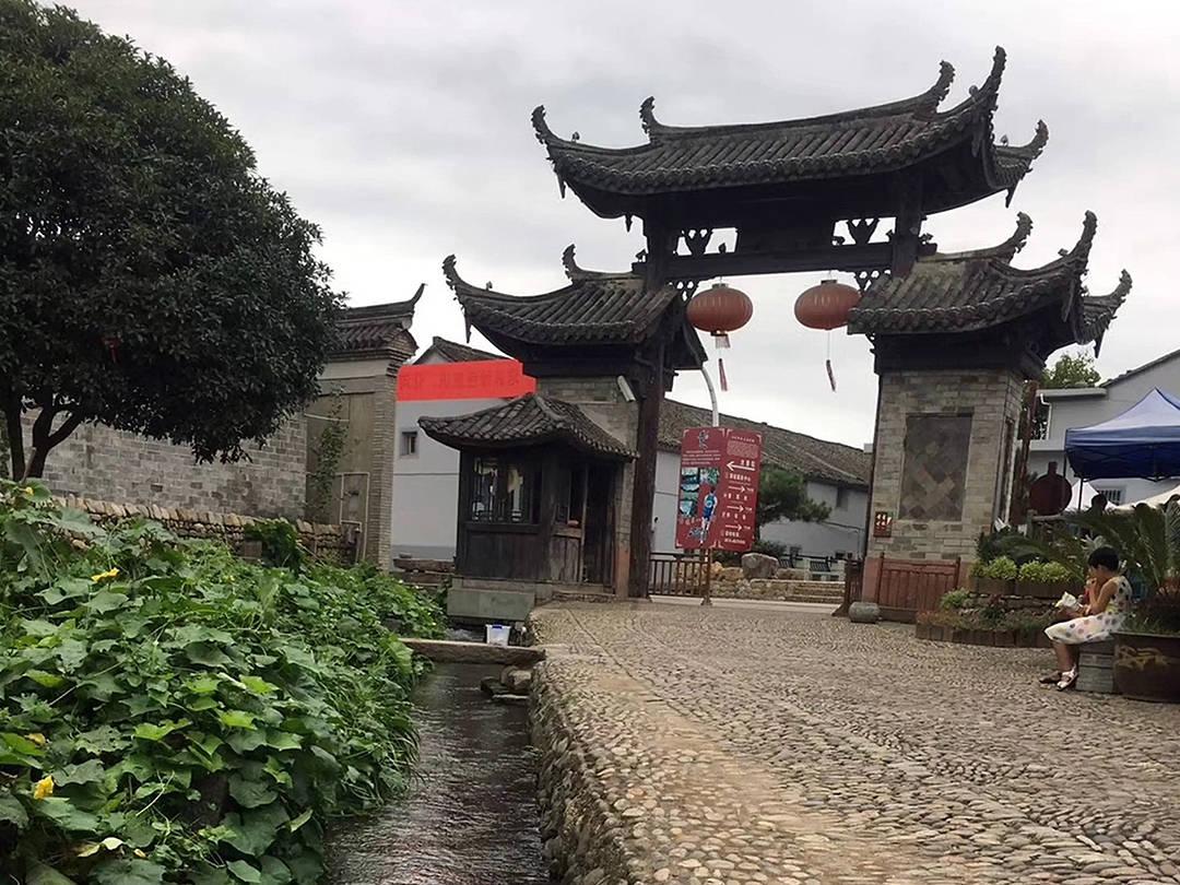 小兔子大冒险